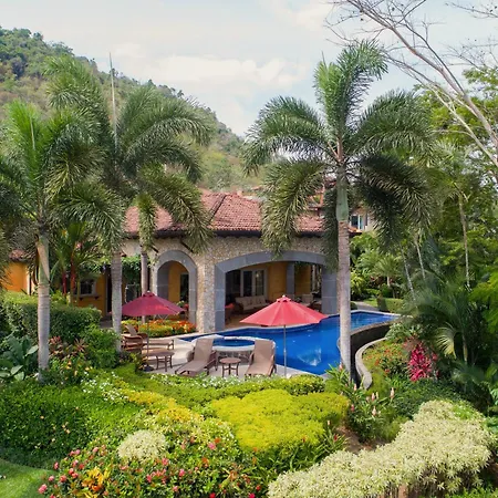 Villa La Perla 4Bdrs Ocean Views Los Suenos-2